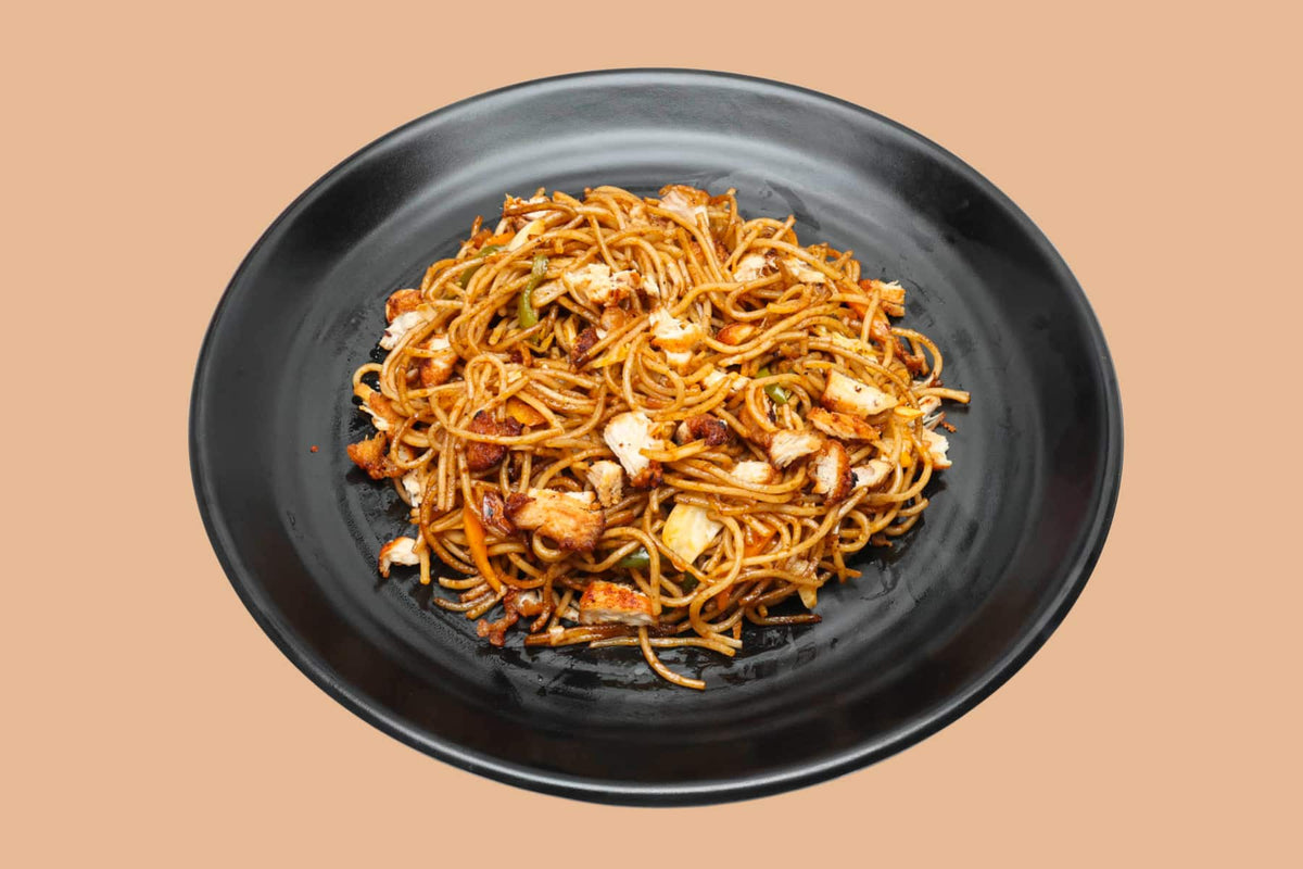 Chicken Hakka Noodles from HealthyBite Co., Kestopur